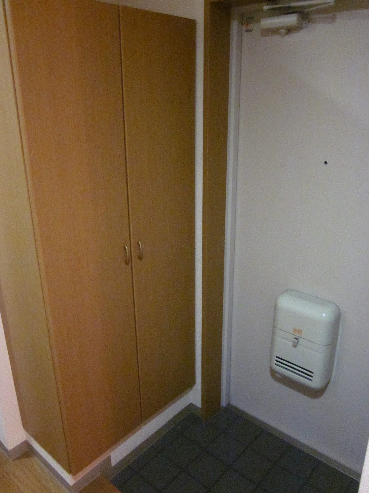 プリーマ仲町台 玄関