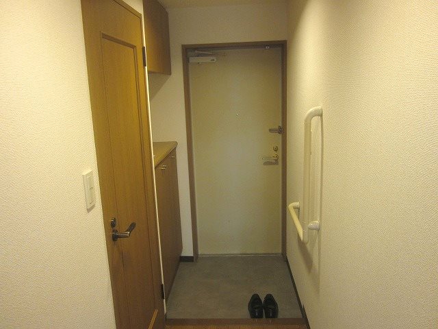 ライネスハイムⅡ 玄関