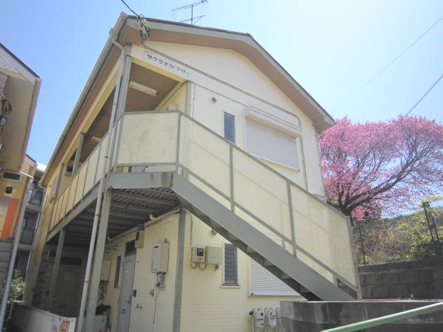 サクラオカ・アサー 外観