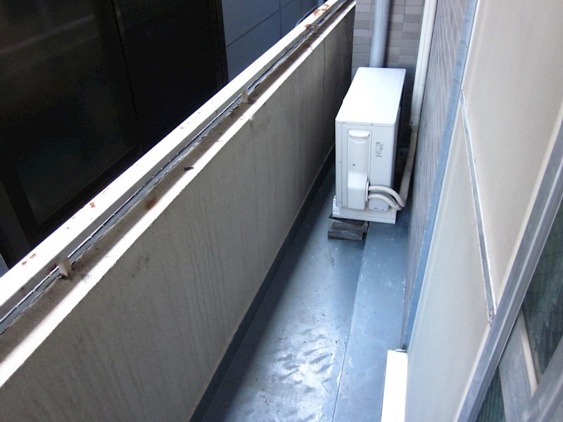 オーシャンヒルズ東山   ベランダ