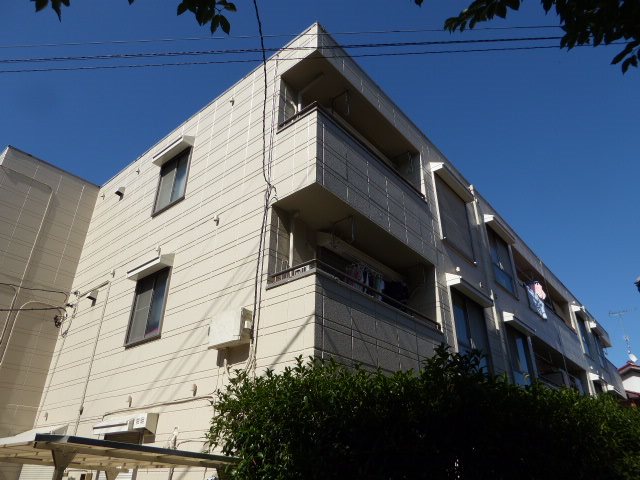 メゾンビューラー 301号室 外観