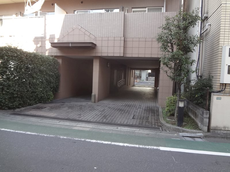 小日向マンション駐車場 その他外観2