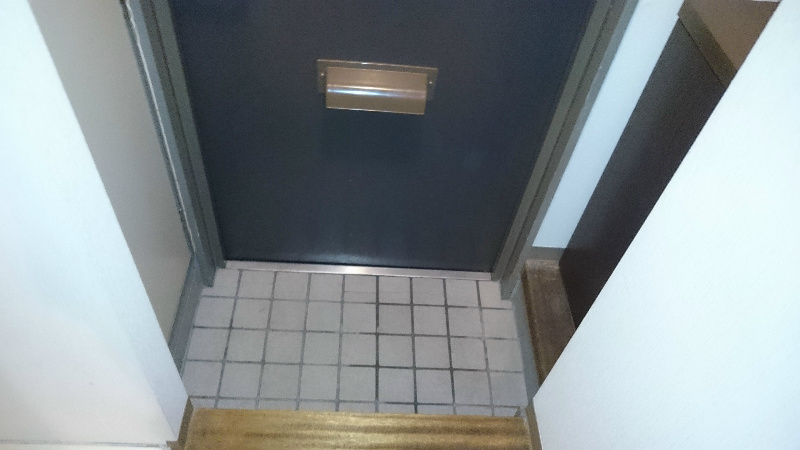 カミーリア 玄関