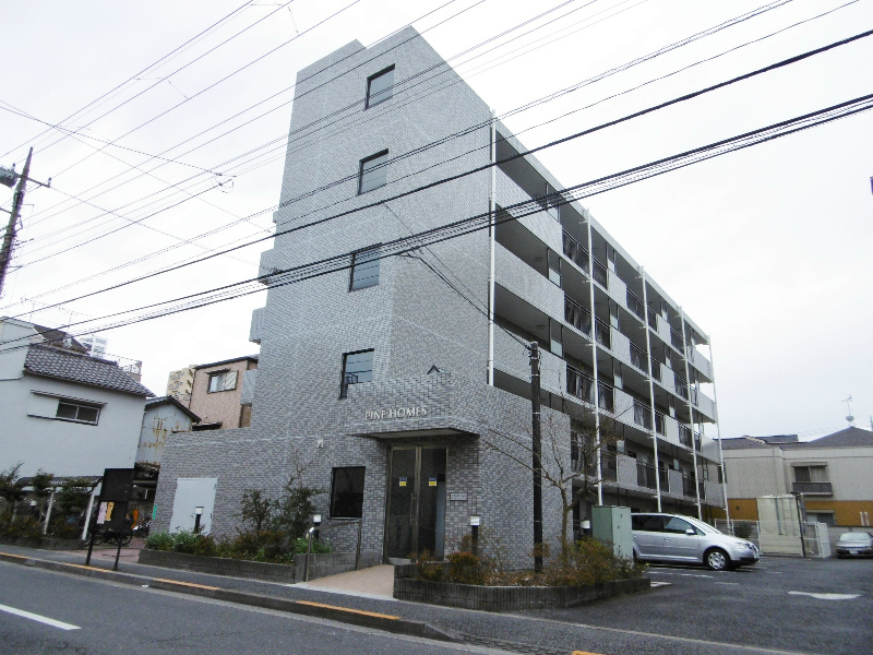 パインホームズ 102号室 外観