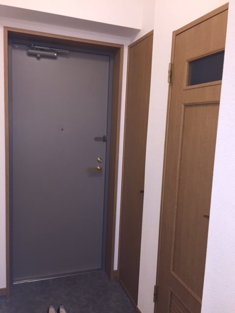 プレジール滝野川 玄関