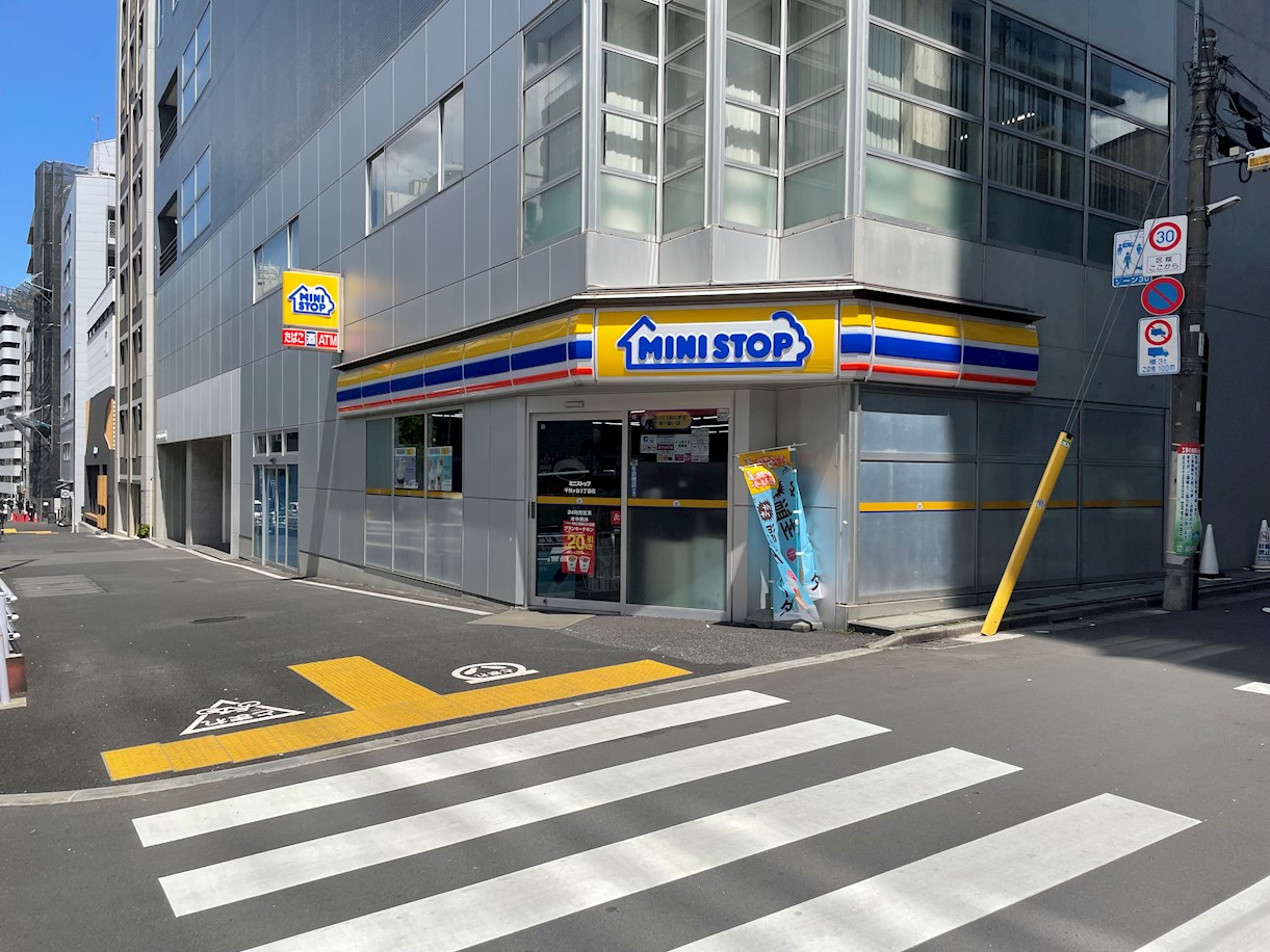 パルク北参道 コンビニ