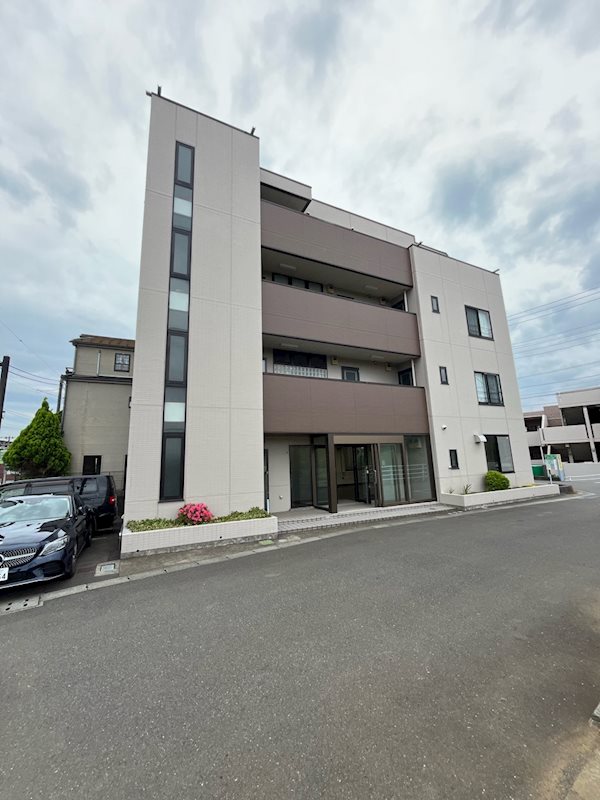 サンロイヤルガーデン  1F号室 外観