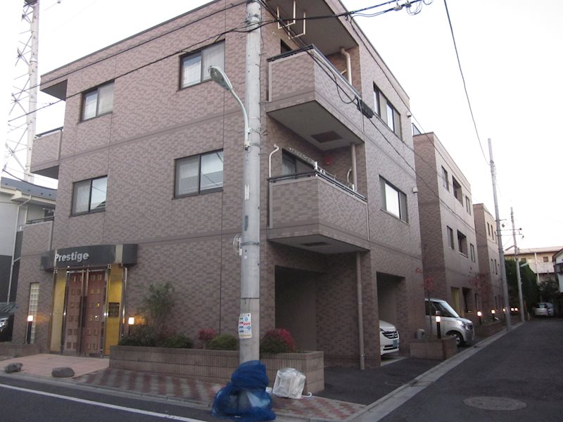 プレステージ 301号室 外観