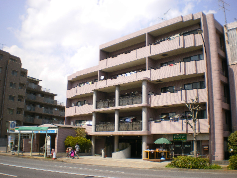 ウェストモンターニュ三ッ沢 103号室 外観