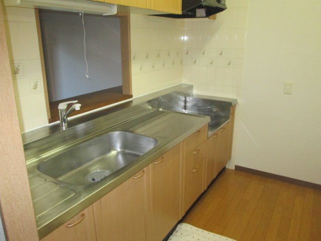 ウェストモンターニュ三ッ沢 キッチン