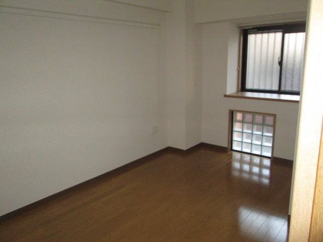 ウェストモンターニュ三ッ沢 ベッドルーム