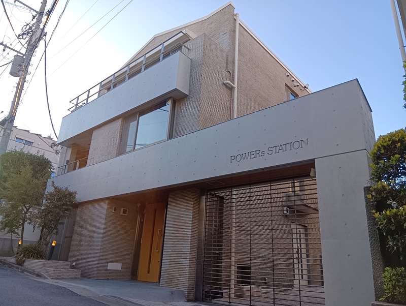 ＰＯＷＥＲｓ　ＳＴＡＴＩＯＮ 外観
