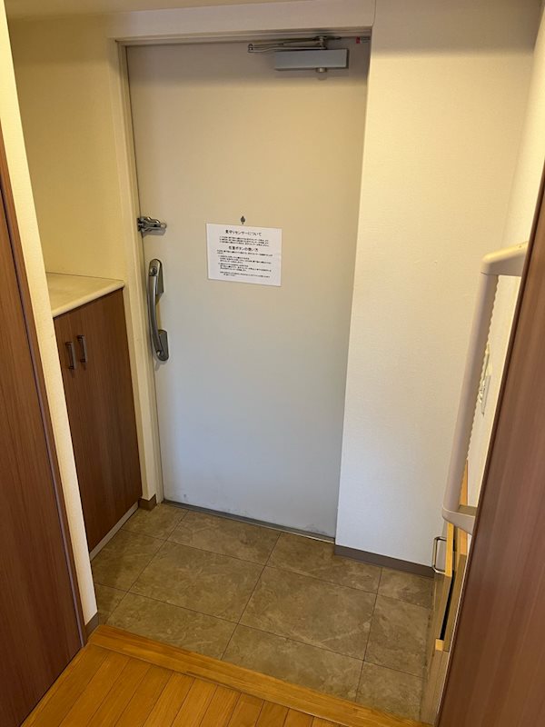 ニッコービル  玄関