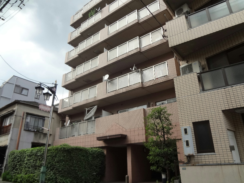 小日向マンション 401号室 外観