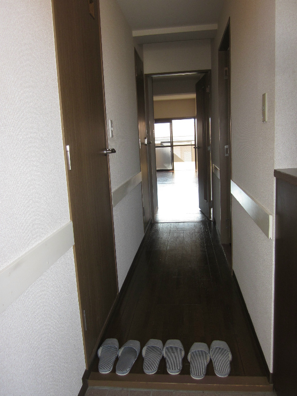 モンテベーネ 玄関