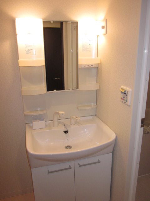 クール高田    その他4