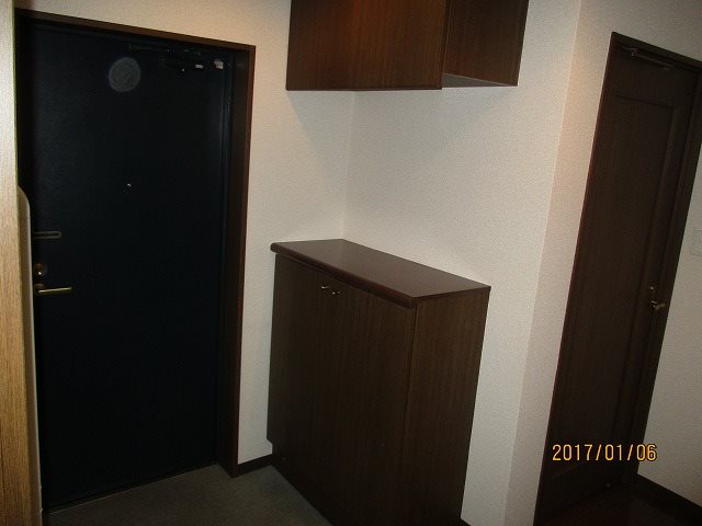カーラホーチカタノ 玄関