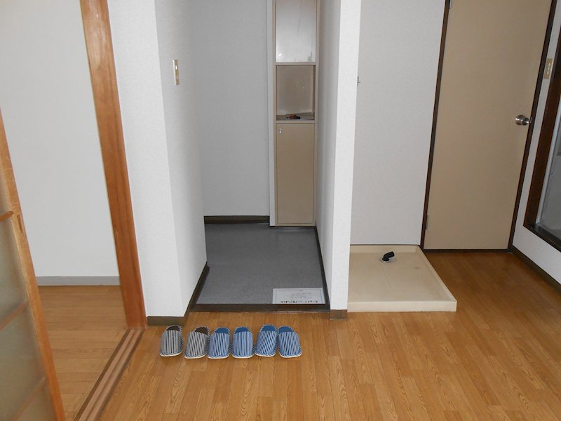 ジュネス十日市場Ａ棟 玄関