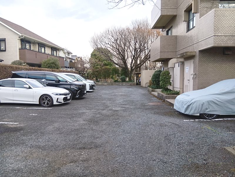 ビューラー八成山駐車場 18号室 外観