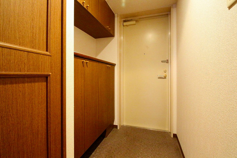 パティオ大宮 玄関