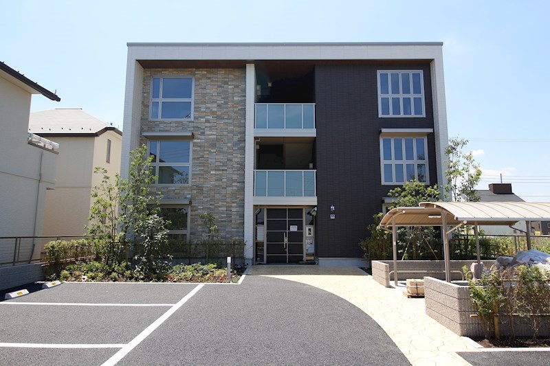 シャーメゾン西大宮 302号室 外観