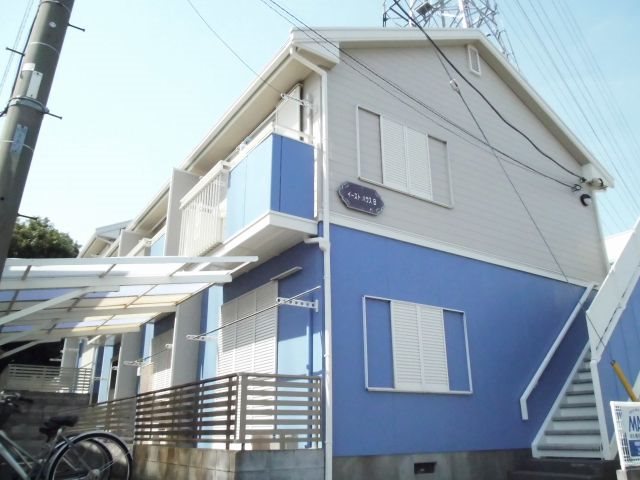 イーストハウスB 202号室 外観