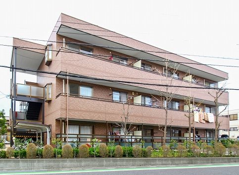 ユーロイヤルA 203号室 外観