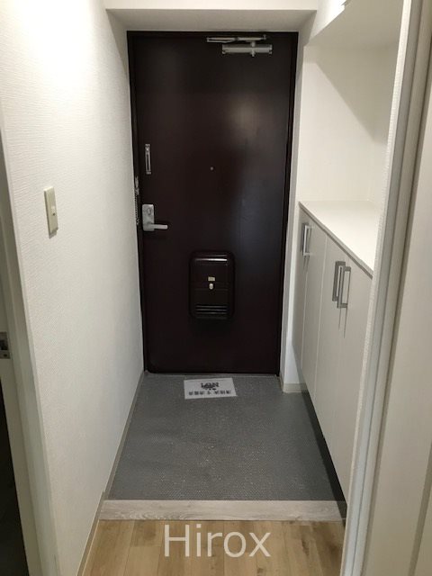シャトーモンテーニュ大宮 玄関