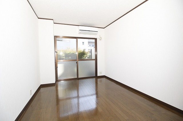 メゾンソレイユ ベッドルーム