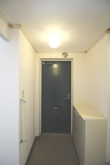 トリヴァンベール 玄関