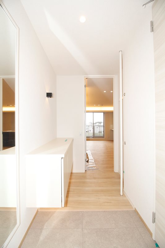 エルミタージュクール 玄関