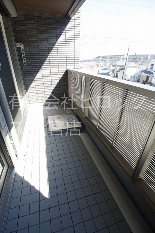 エルミタージュクール ベランダ