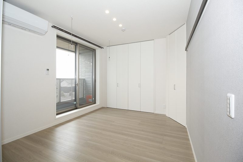 エルミタージュクール ベッドルーム