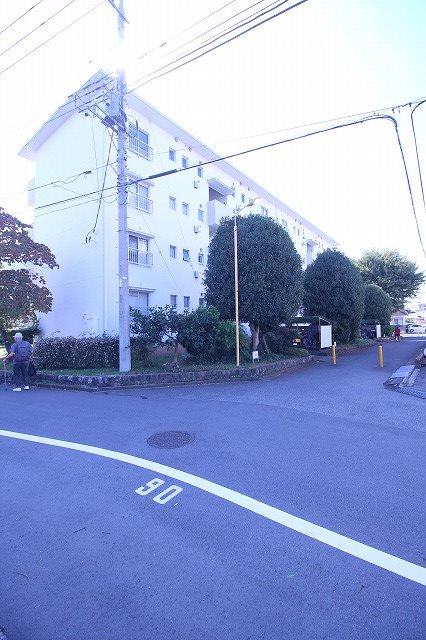 上尾根貝戸団地　9号棟 その他外観1