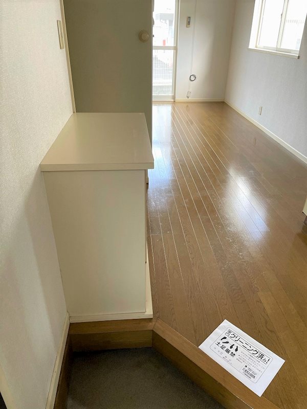 ラプティーハイム 玄関