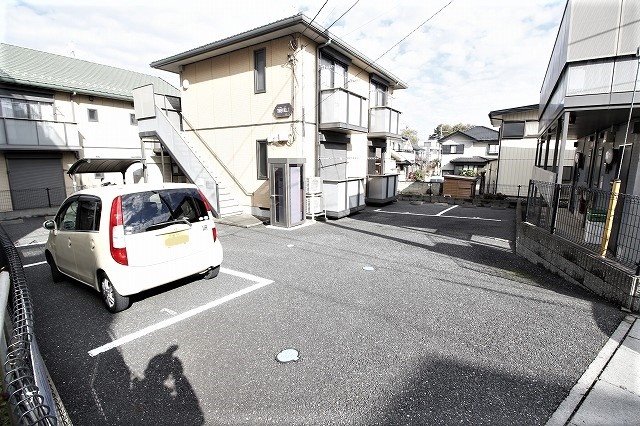 TINKER　BELLⅠ 駐車場