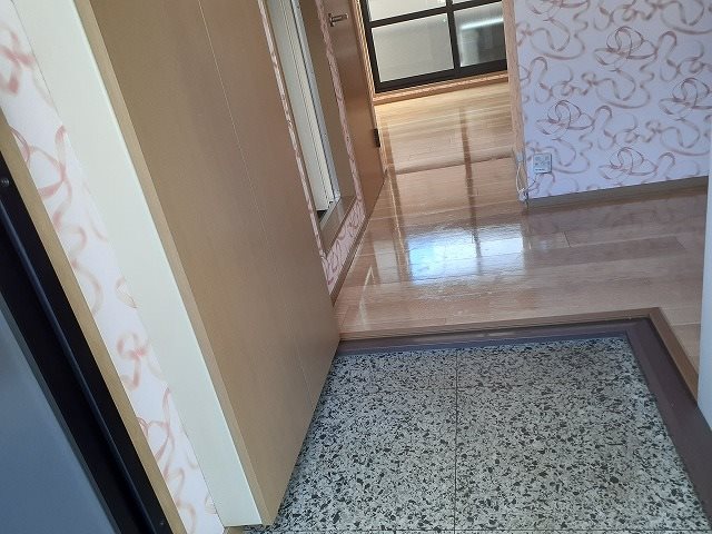 フローラ花俣 玄関