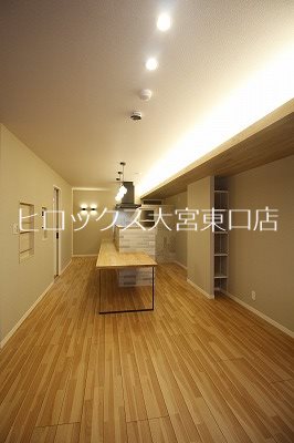 ミリュープラス本町東 リビング