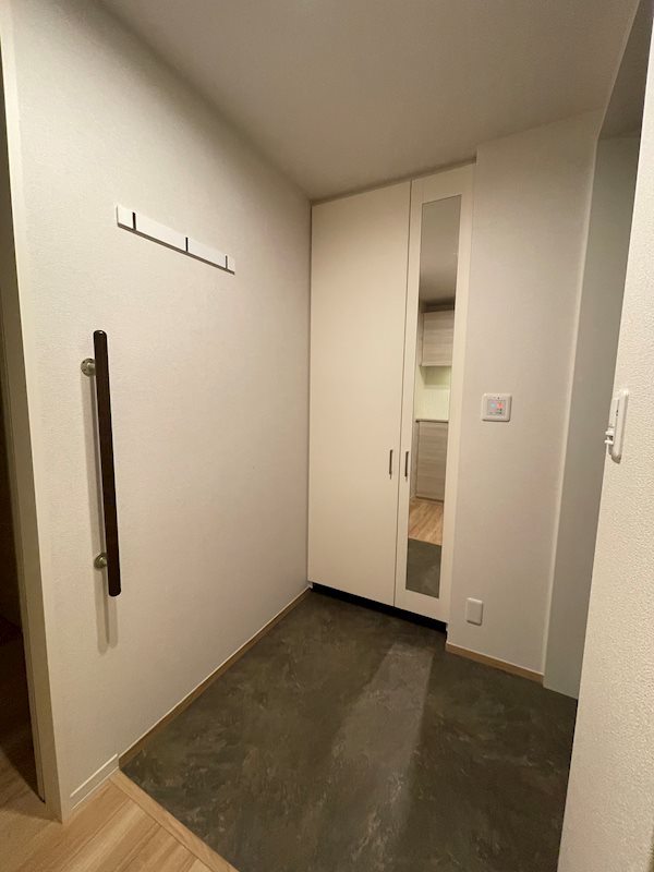 クレールシャーメゾンプレミア 玄関