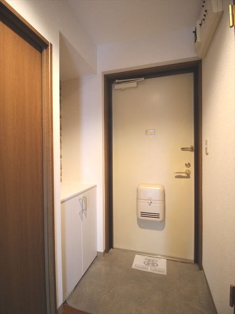 ヴェルジェ・ボヌール 玄関