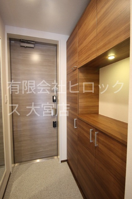 ロベリア西大宮 玄関