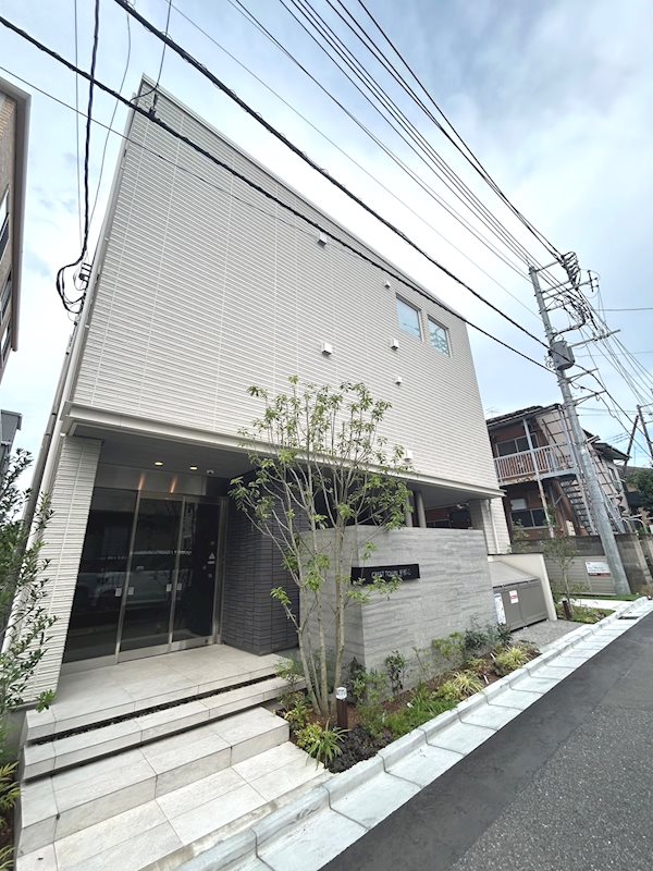 クレストタウン新都心 202号室 外観
