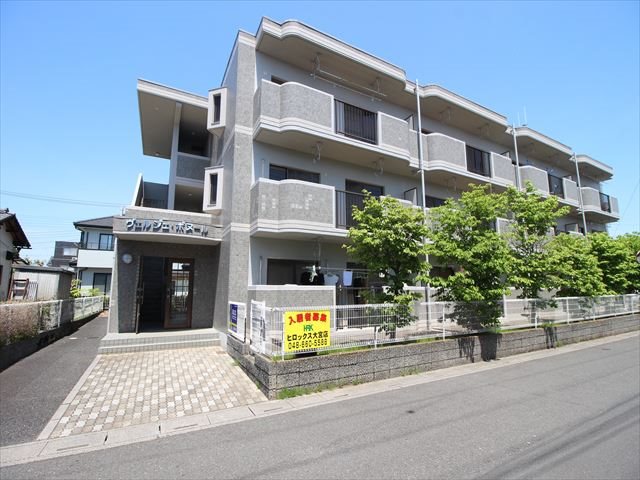 ヴェルジェ・ボヌール 203号室 外観