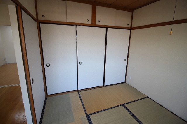 チコラース 収納