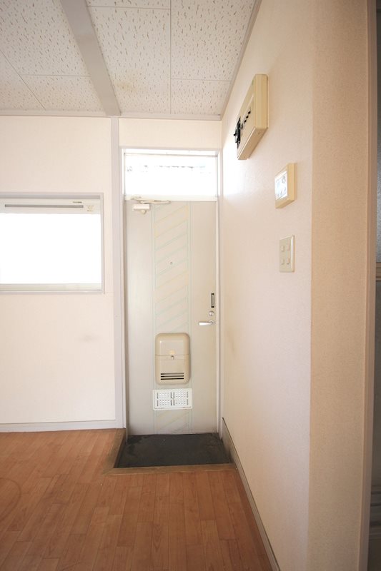 レピュートホソノⅡ 玄関