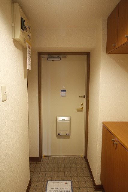 シャン・アヴェニュ 玄関