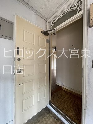 下町マンション 玄関