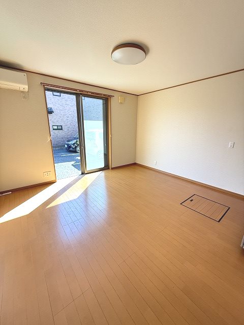 アムールA リビング