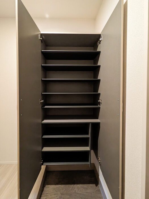 ノーブルパレス大原 玄関