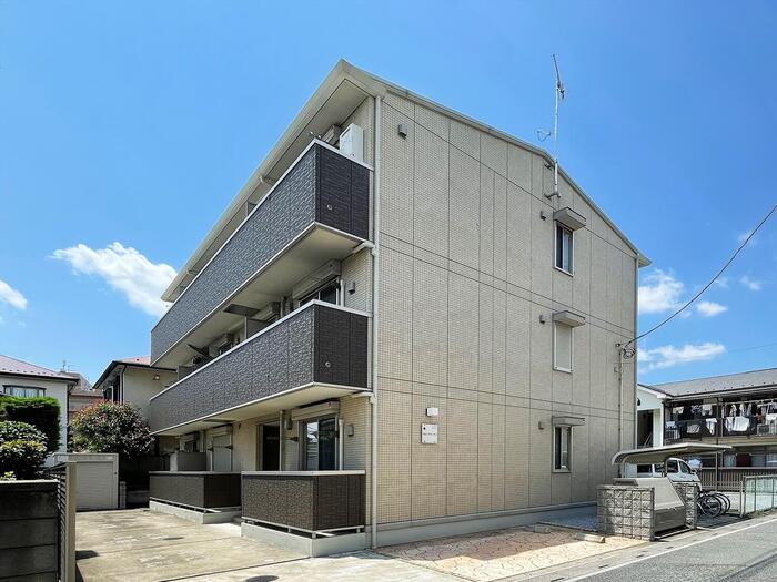 ポロニアガーデン 302号室 外観